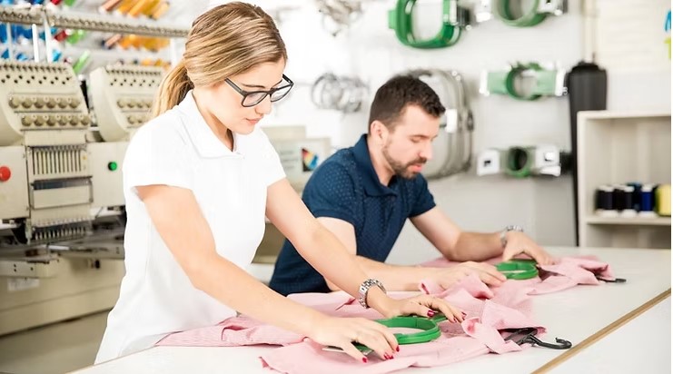 Convert Business Logo to SEW File Format